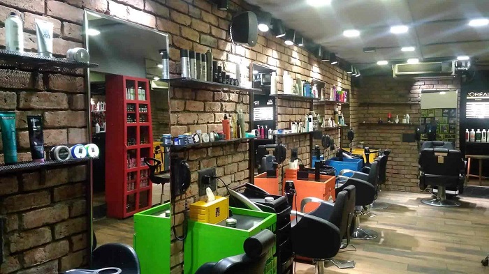 Hakims Aalim Salon