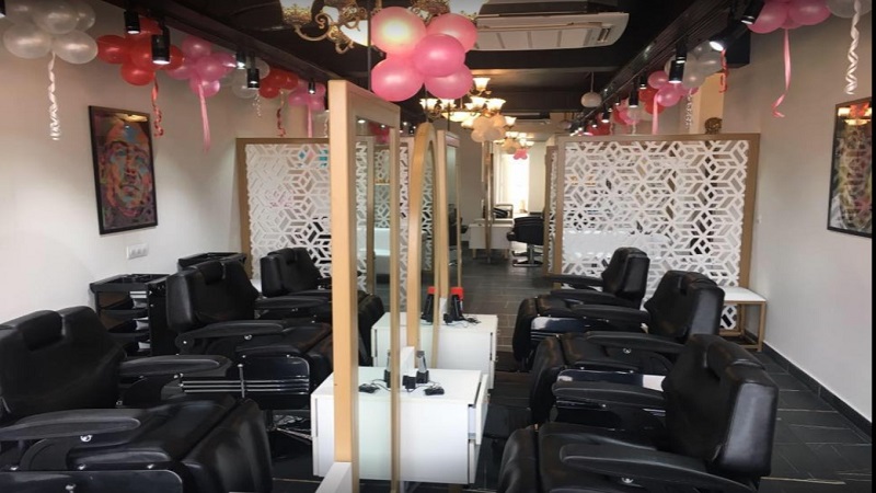 Lavish Salon Sector 10A