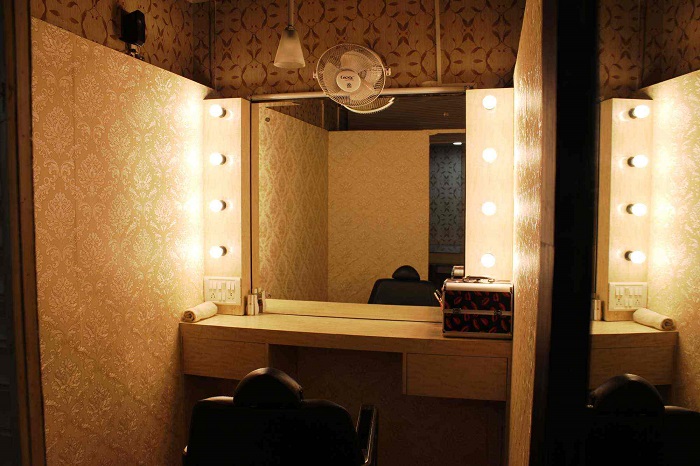 Lady Lounge Salon & Academy