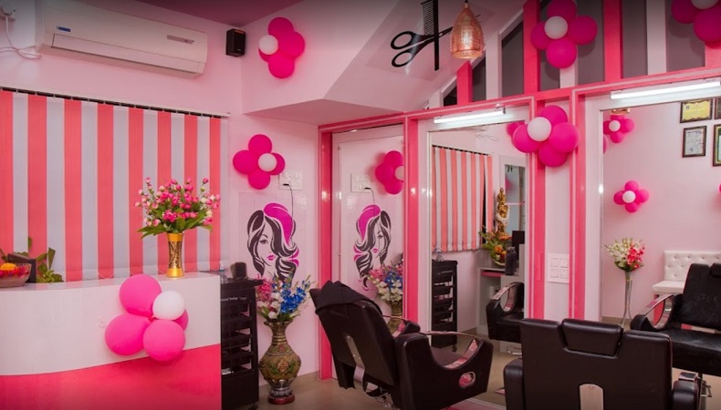 Varsha's Beauty Salon
