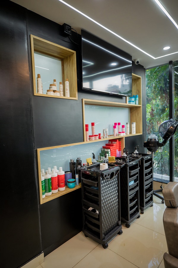 Salon Image