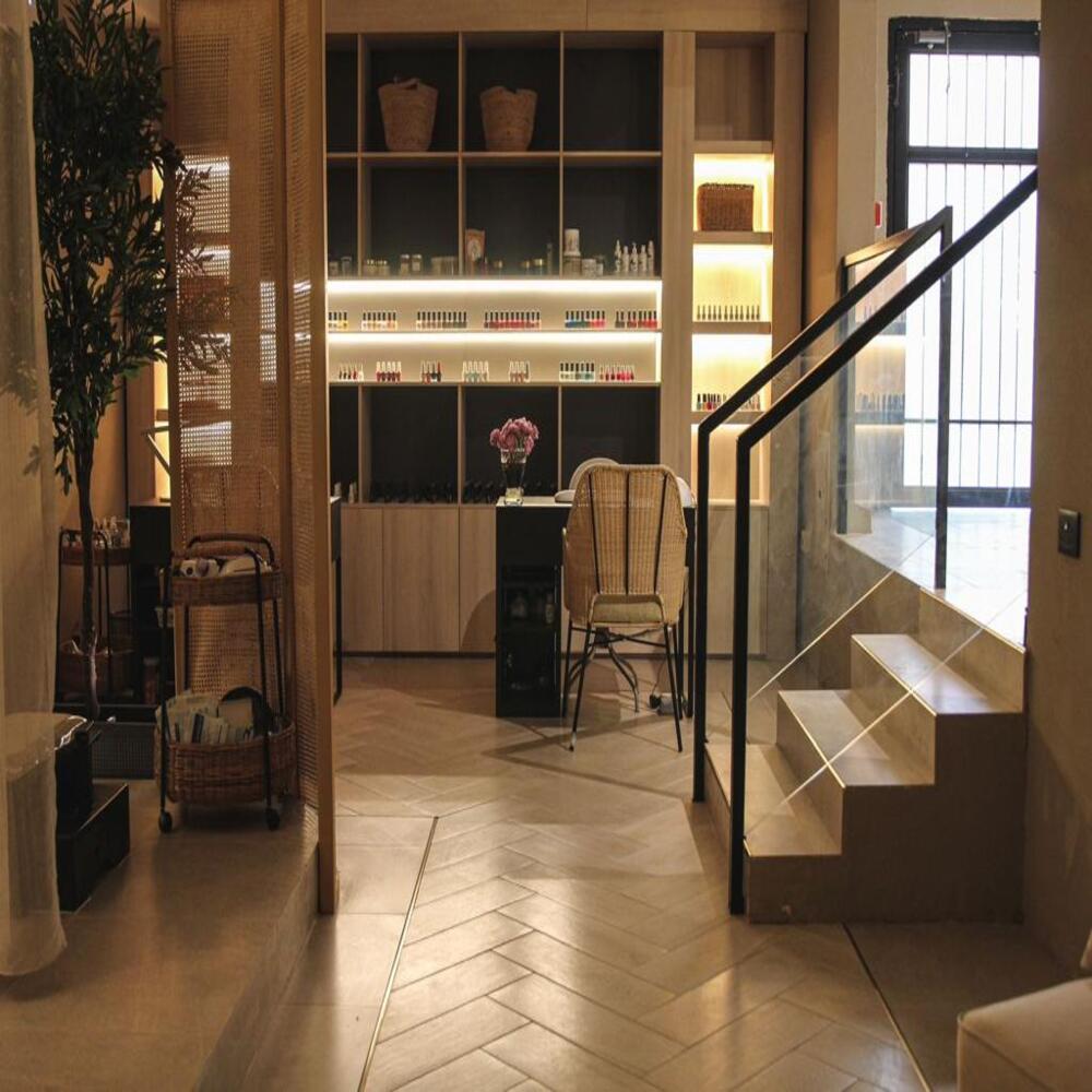 Salon Image