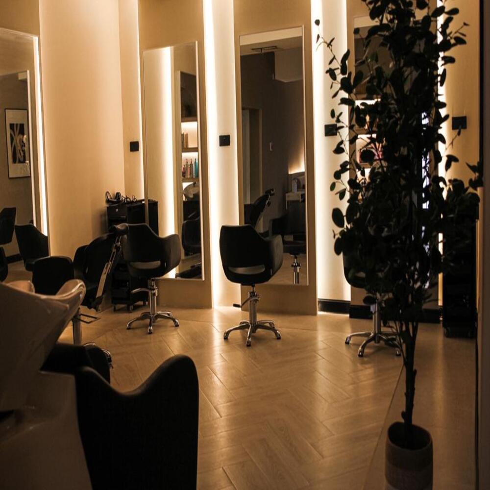 Salon Image