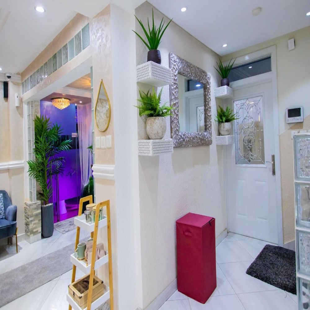 Salon Image