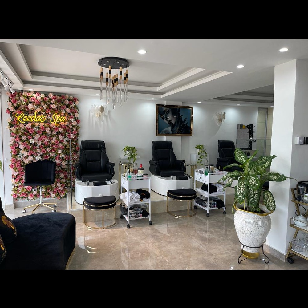 Salon Image