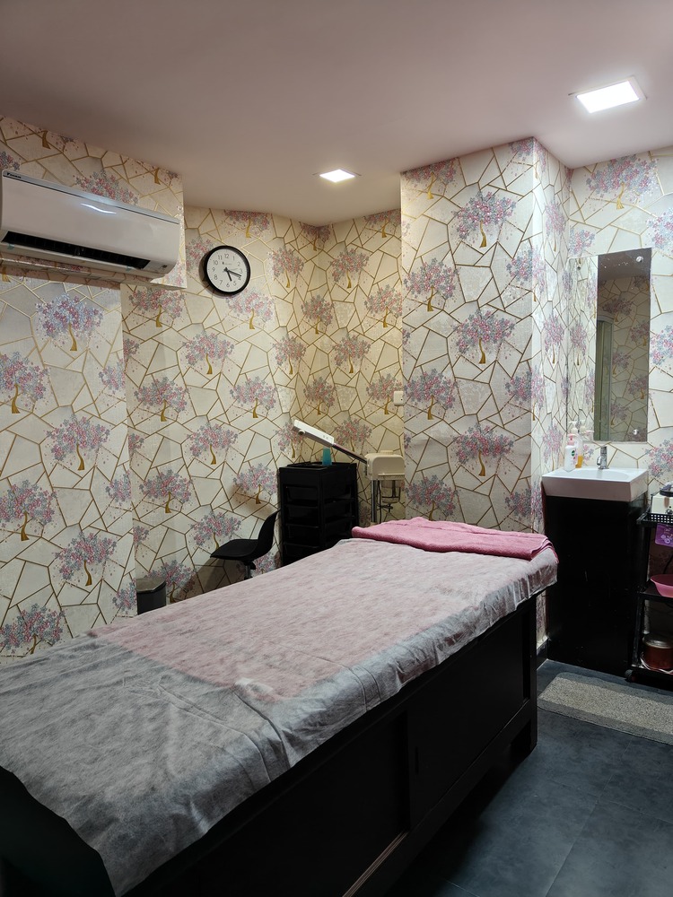 Salon Image