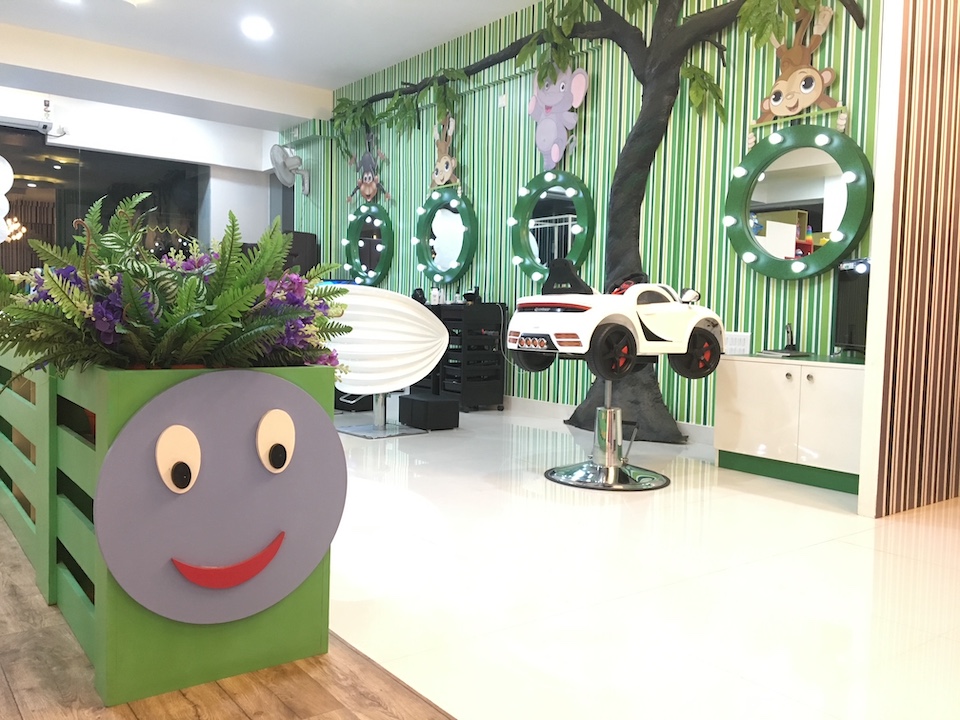 Salon Image