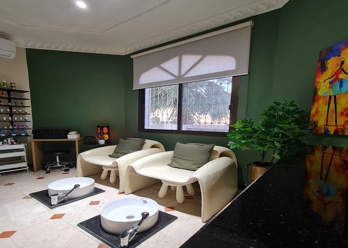 Salon Image