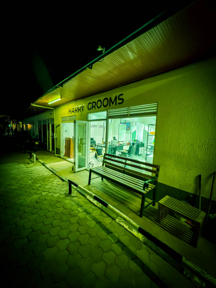 Harry Grooms Hair Studio