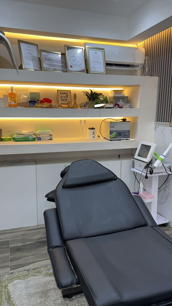 Salon Image