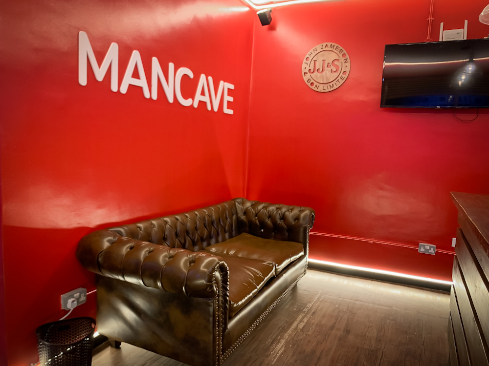 Salon Image