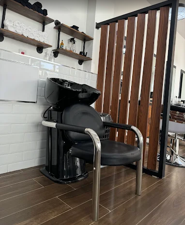 Salon Image