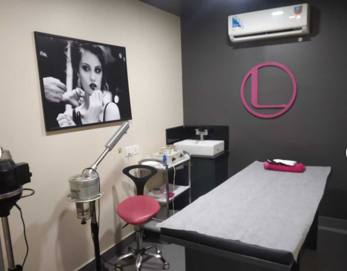 Salon Image