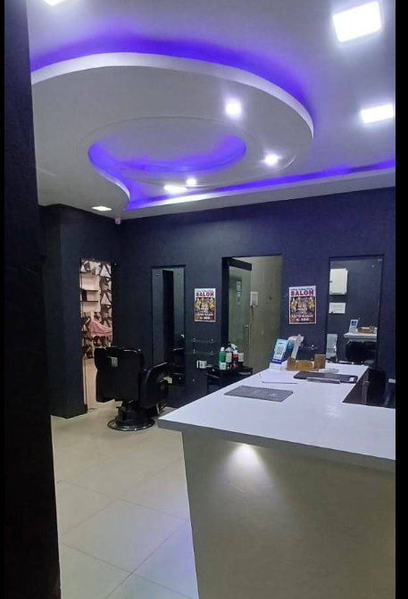 Salon Image
