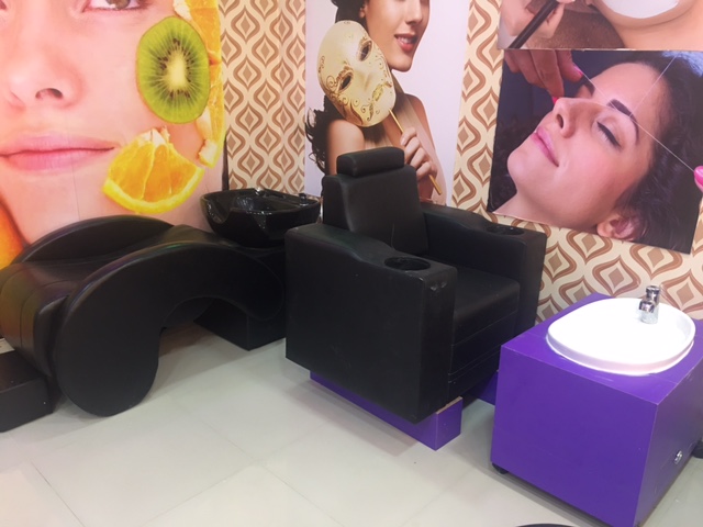 Salon Image