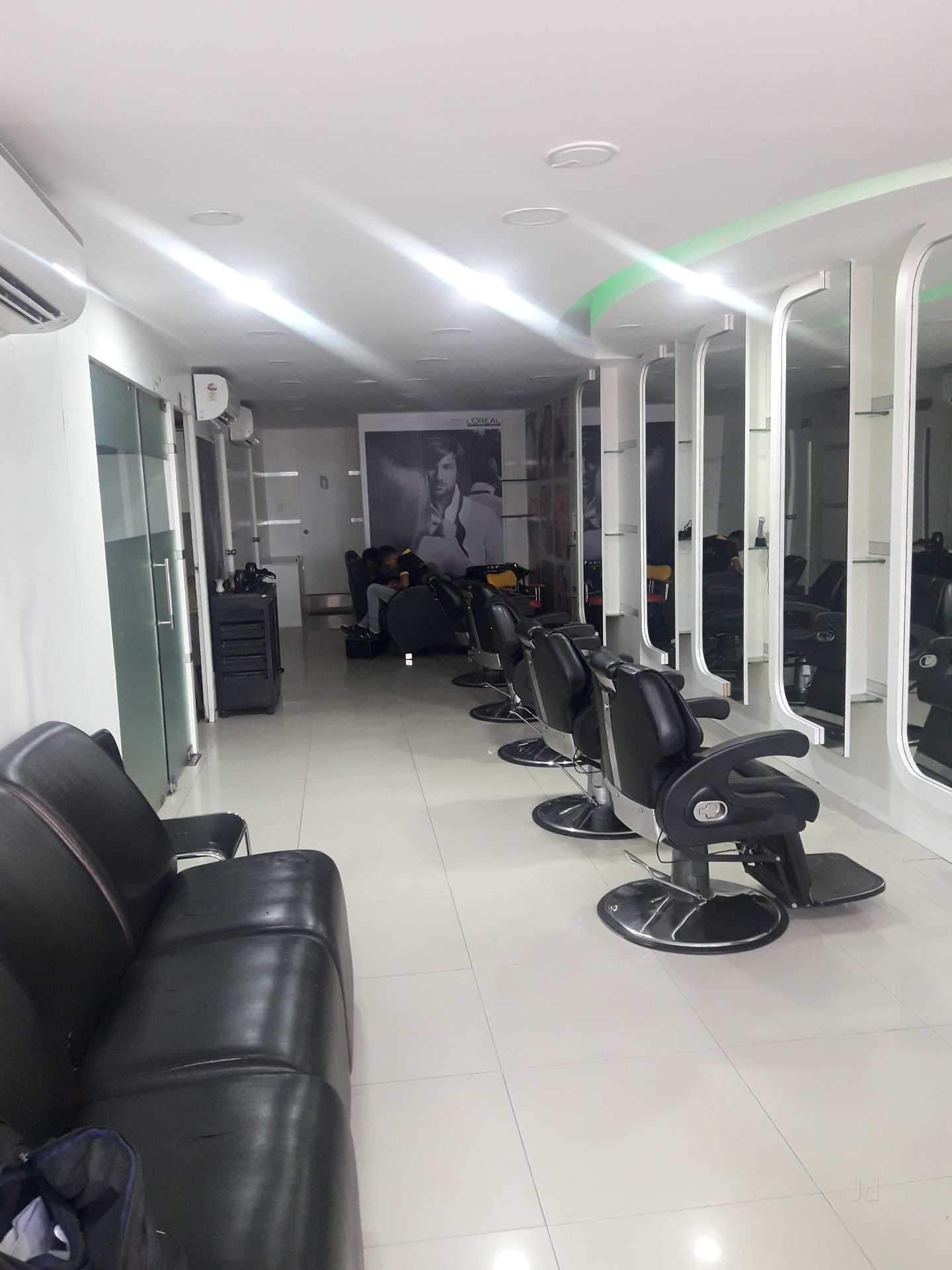 Salon Image